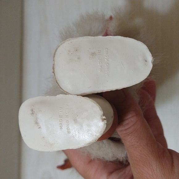 Vintage 1960's Native American Doll Traditional Beaded And Fur Dress - Picture 5 of 5